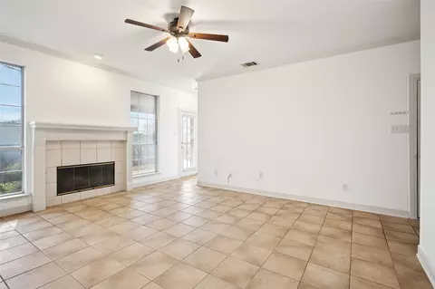 807 Peterstow Dr, Euless, TX 76039 photo 12