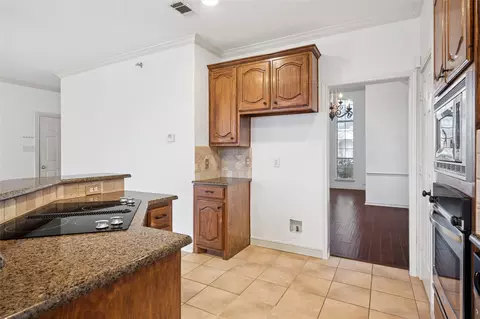 807 Peterstow Dr, Euless, TX 76039 photo 19