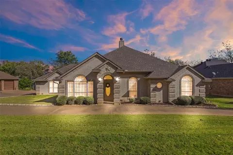 8110 Ravenswood Rd, Granbury, TX 76049