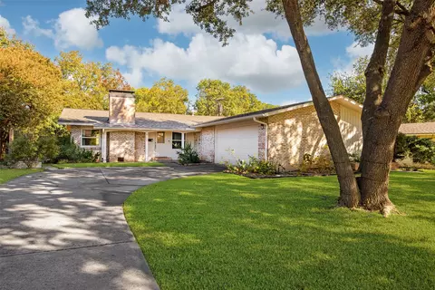 812 Sherbrook Dr, Richardson, TX 75080