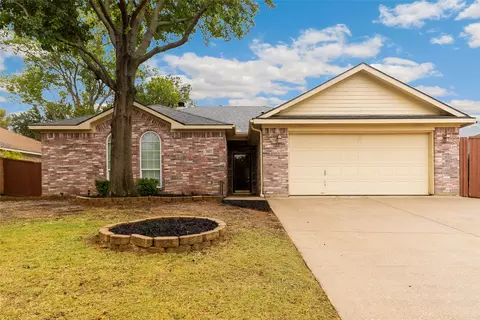 3103 Mulholland Rd, Corinth, TX 76210