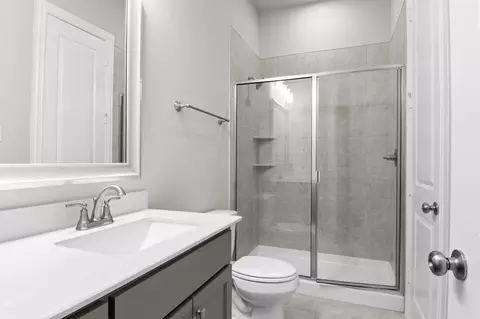 Bath - 11413 Stapleton Ave, Lorena, TX 76655 photo 4 of 5