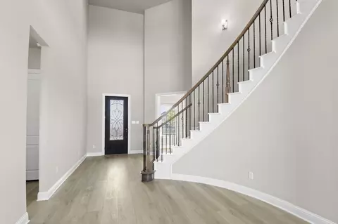 Entry Way - 11413 Stapleton Ave, Lorena, TX 76655 photo 2 of 5