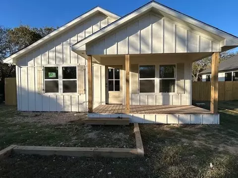 211 E Cardinal, Ector, TX 75439