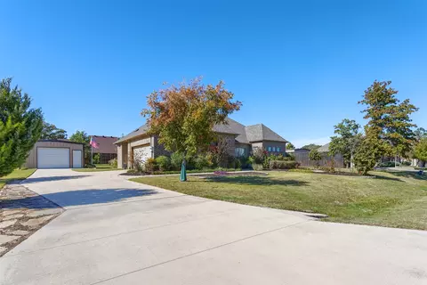 109 Post Oak Dr, Krugerville, TX 76227