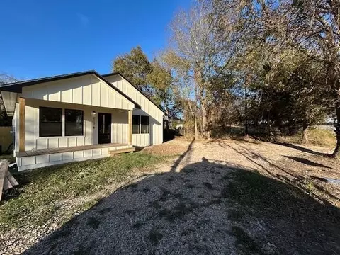 Exterior - 213 E Cardinal, Ector, TX 75439 photo 3 of 5