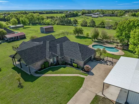1108 Ridgeview Dr, Sherman, TX 75090