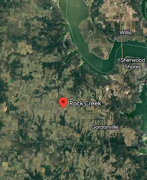 367 Desert Mountain Dr, Gordonville, TX 76245