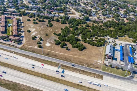 1101 N J Elmer Weaver Fwy, Cedar Hill, TX 75104