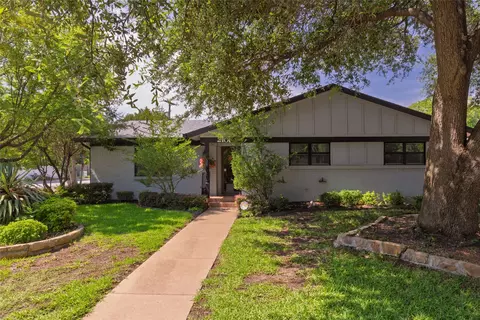 2101 Gettysburg Pl, Bedford, TX 76022