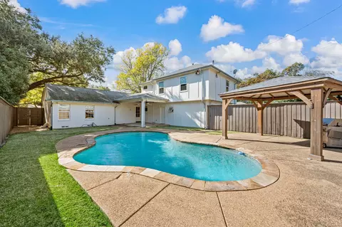 Exterior - 1322 Apache Dr, Richardson, TX 75080 photo 2 of 5