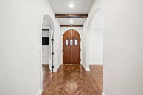 Entry Way - 1322 Apache Dr, Richardson, TX 75080 photo 2 of 3
