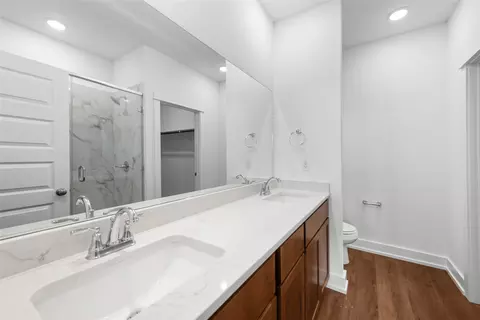 Bath - 11421 Patera St, Lorena, TX 76655 photo 1 of 3