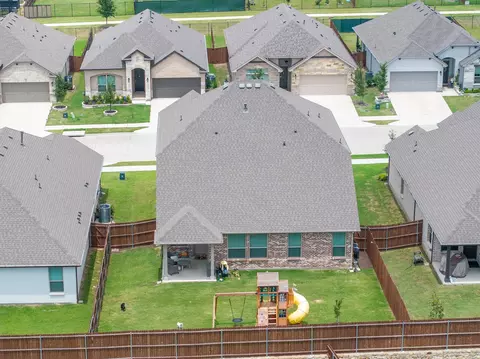 View/Area - 2013 Windsor Dr, Argyle, TX 76226 photo 3 of 8
