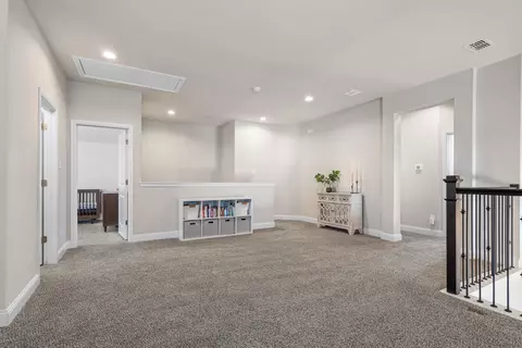 Entry Way - 2013 Windsor Dr, Argyle, TX 76226 photo 4 of 4