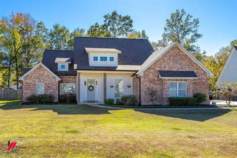327 Ramsey Dr, Stonewall, LA 71078