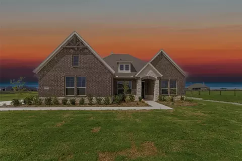 2433 Meteor Dr, Krum, TX 76249