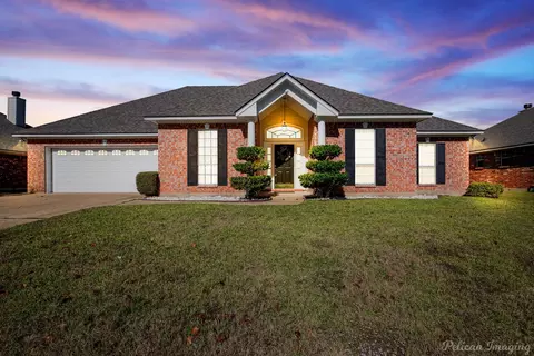 1413 Magnolia Rdg, Bossier City, LA 71112