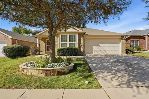 9029 Heartwood Dr, Fort Worth, TX 76244