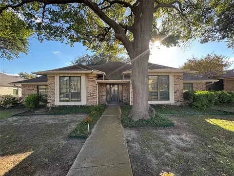 7214 Crooked Oak Dr, Dallas, TX 75248