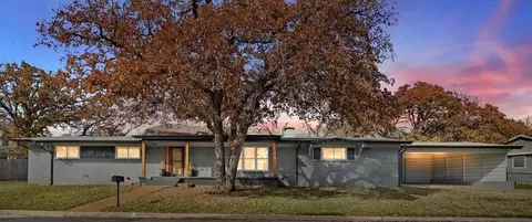 1201 NW 6th Ave, Mineral Wells, TX 76067
