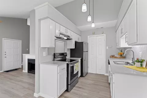 2240 Tarpley Rd #422, Carrollton, TX 75006
