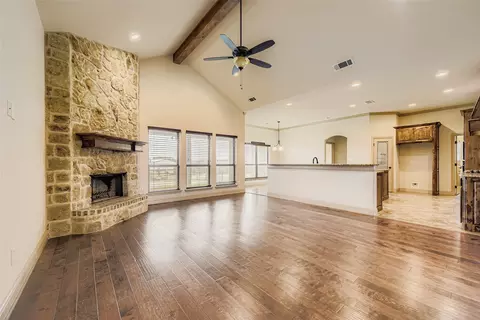 117 Deer Grove Trl, Azle, TX 76020