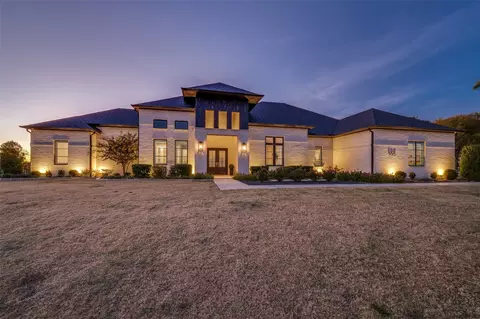 300 Crosswood Creek Ct, Celina, TX 75009