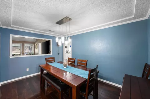 Dining - 705 Dickey Dr, Euless, TX 76040 photo 4 of 7