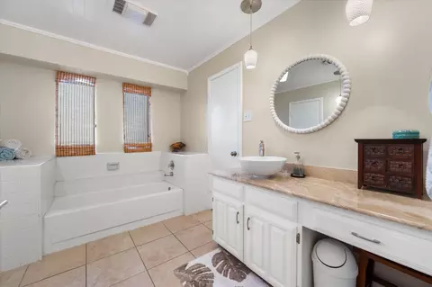 Bath - 705 Dickey Dr, Euless, TX 76040 photo 2 of 4
