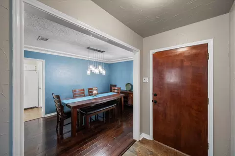 Entry Way - 705 Dickey Dr, Euless, TX 76040 photo 1 of 2