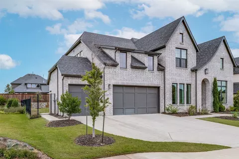 Exterior - 8003 Splitbeard Rd, Frisco, TX 75035 photo 3 of 5