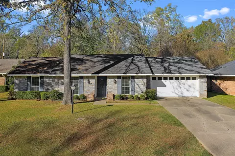 137 Elmview Ln, Haughton, LA 71037