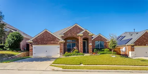 631 Allister Ct, Roanoke, TX 76262