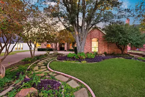 919 Riviera Dr, Mansfield, TX 76063