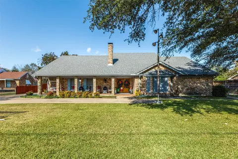 10615 Old Seagoville Rd, Dallas, TX 75217