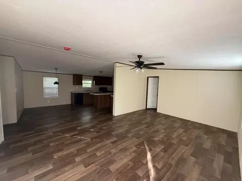 512 Paris St, Ladonia, TX 75449