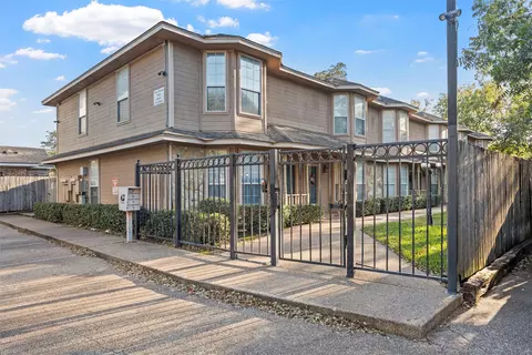 2009 S 10th St #6, Waco, TX 76706