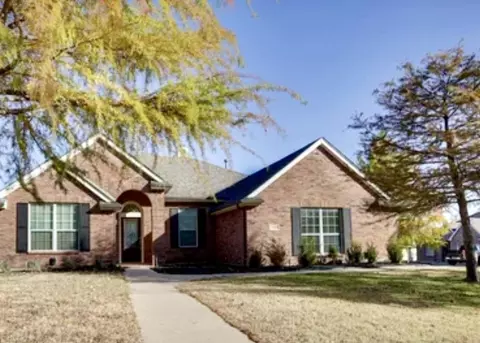1020 Hickory Bend Ln, Fort Worth, TX 76108
