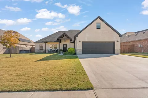 1709 Sudbury Dr, Cleburne, TX 76033