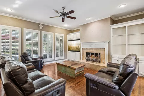 Living - 803 Eagle Pass, Heath, TX 75032 photo 2 of 2