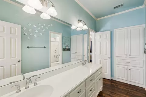 Bath - 803 Eagle Pass, Heath, TX 75032 photo 4 of 5