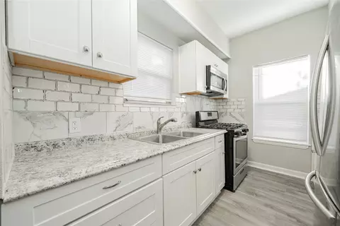 Kitchen - 606 E Brin St, Terrell, TX 75160 photo 3 of 5