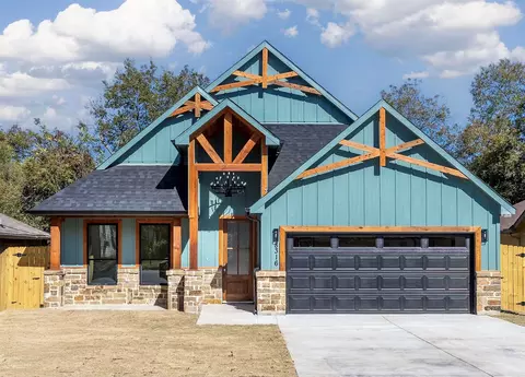 8316 Sussex St, White Settlement, TX 76108