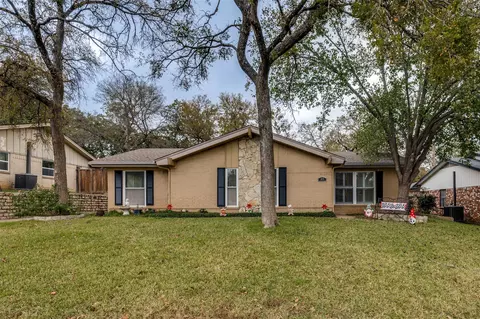 1816 Kynette Dr, Euless, TX 76040