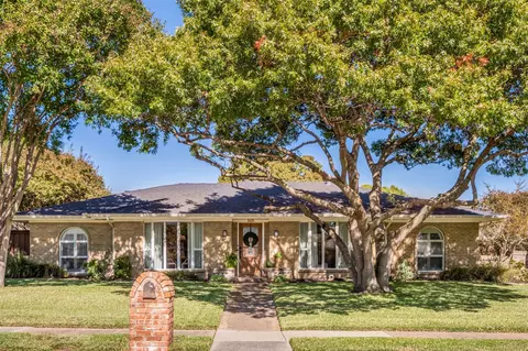 2425 Brennan Dr, Plano, TX 75075