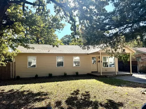 4008 Springdale Rd, Haltom City, TX 76111