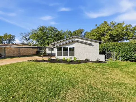 216 Opal St, Saginaw, TX 76179
