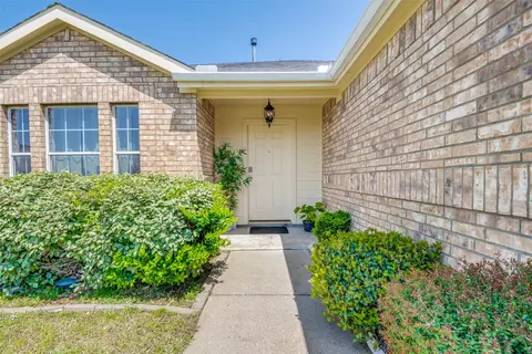 2015 Natchez Dr, Forney, TX 75126