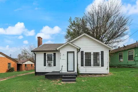 2517 N Grand Ave, Tyler, TX 75702